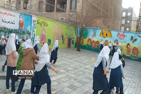 افتتاحیه طرح صد روز صد مسابقه و مسابقه داژبال در دبستان سارا شهرستان ملارد