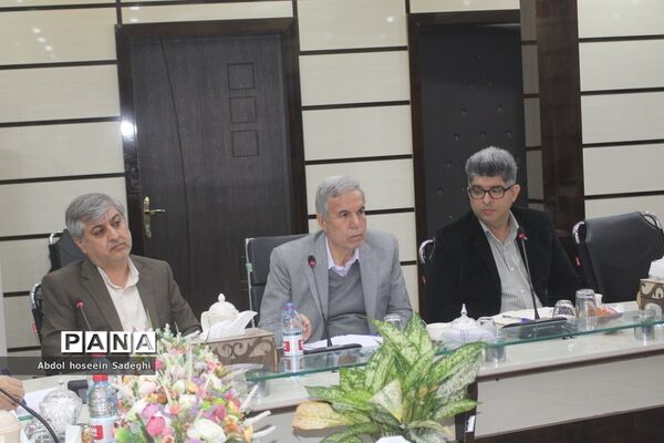 نشست تبیین برنامه ها و سیاست های صندوق ذخیره فرهنگیان  شهرستانها و مناطق استان  بوشهر