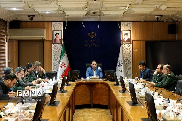 نشست قرارگاه راهیان نور دانش‌آموزی