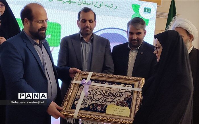 نهضت سوادآموزی یک جنبش همگانی‌ است
