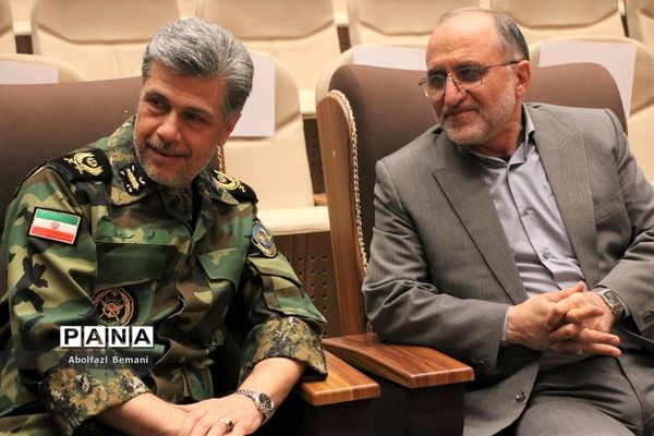 مراسم تقدیر از برگزیدگان جشنواره ملی فیلمنامه نویسی در قم