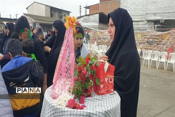 مراسم استقبال از شهید گمنام در دبستان شهید قدوسی کلوده