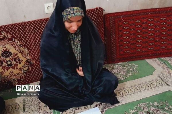 برگزاری جلسه انجمن‌ اولیا و مشاور خانواده در مدرسه شهدای‌ هسته‌ای ‌قرچک