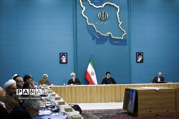 جلسه شورای عالی انقلاب فرهنگی