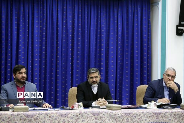 جلسه شورای عالی انقلاب فرهنگی