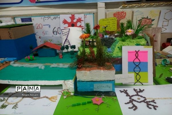 نمایشگاه دست‌سازه با وسایل دورریختنی در آموزشگاه ملوک زندی شهرستان پیشوا