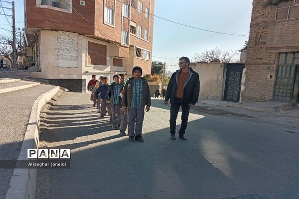 اردوی دانش‌آموزان آموزشگاه‌های شیخ جنید و علامه طباطبایی در دارالقرآن شهرستان پیشوا