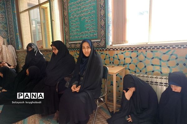 شمیم عطر حضور شهید گمنام در اداره آموزش و پرورش ناحیه ۵ اصفهان