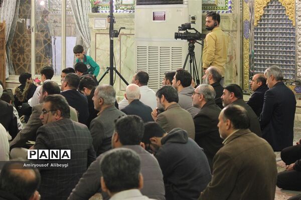 محفل انس با قرآن کریم دانش‌آموزی در کاشان