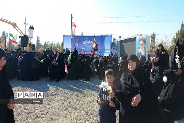 جلوه هایی از ارادت دانش‌آموزان مدارس قم به اهل بیت(ع) و شهدا-1