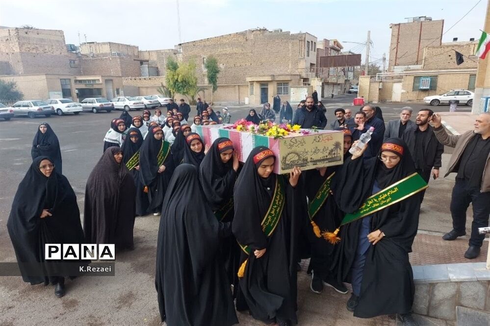 جلوه هایی از ارادت دانش‌آموزان مدارس قم به اهل بیت(ع) و شهدا-1