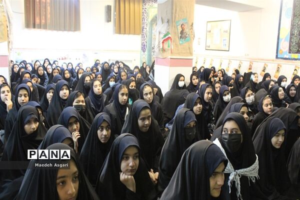 جلوه‌هایی از ارادت دانش‌آموزان مدارس قم به اهل بیت(ع) و شهدا-2