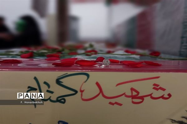 جلوه‌هایی از ارادت دانش‌آموزان مدارس قم به اهل بیت(ع) و شهدا-2