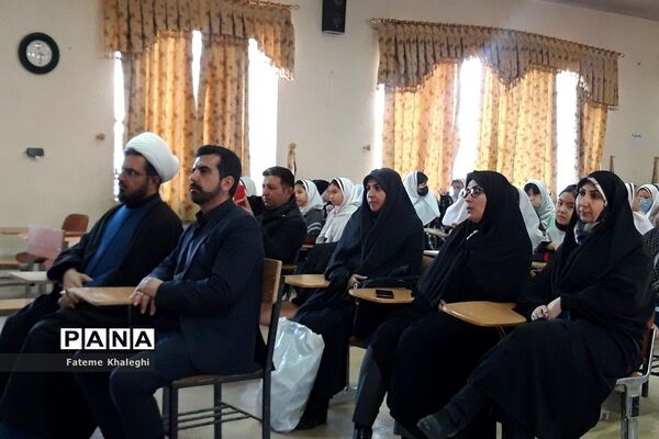بازدید ازنمایشگاه رویدادآخراشه در سالن اجتماعات قدسیه شهرستان دماوند