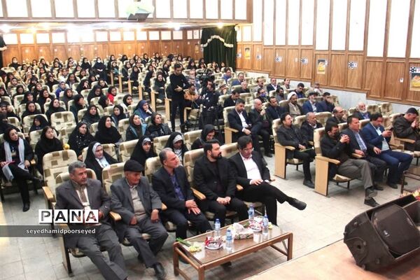دهمین کنگره سراسری شعر کویربه میزبانی ابرکوه