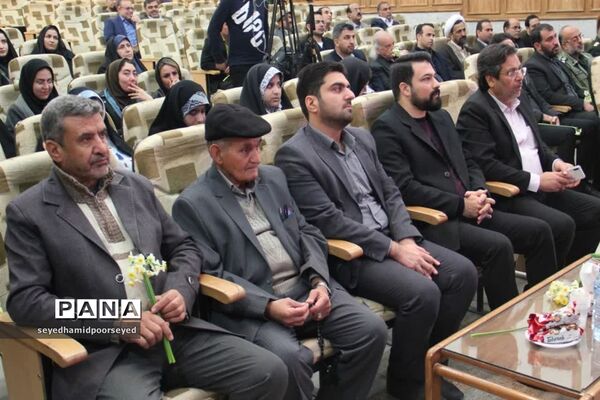 دهمین کنگره سراسری شعر کویربه میزبانی ابرکوه