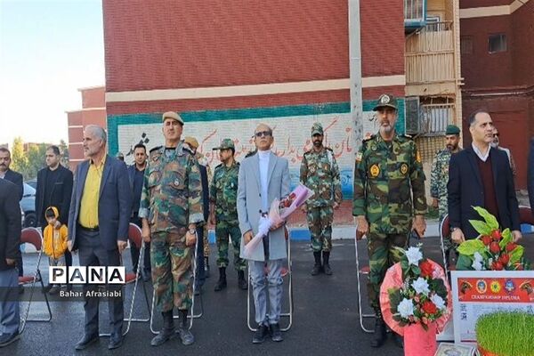 آیین تجلیل از دانش‌آموز رباط‌کریمی و صاحب مدال طلای جهان در مسابقات کاراته ۲۰۲۳ گرجستان