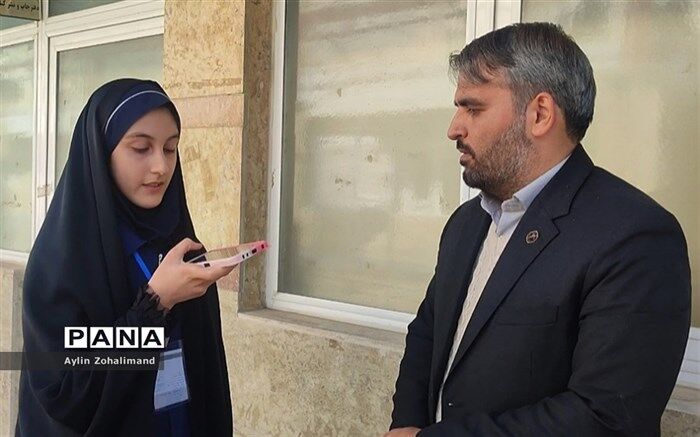 ‌نشست توانمندسازی مدیران مدارس رباط‌کریم با مدیر اداره‌کل شهرستان‌های استان تهران/ فیلم