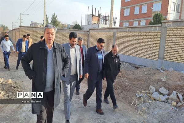 بازدید و پیگیری روند ساخت و تجهیز استخر دانش‌آموزی در قوچان