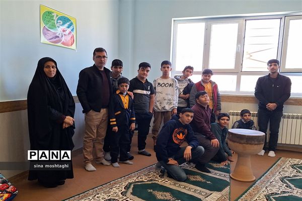 اجرای طرح شهید طوقانی با هدف آشنایی دانش‌آموزان پسر دوره دوم ابتدایی با ورزش زورخانه‌ای