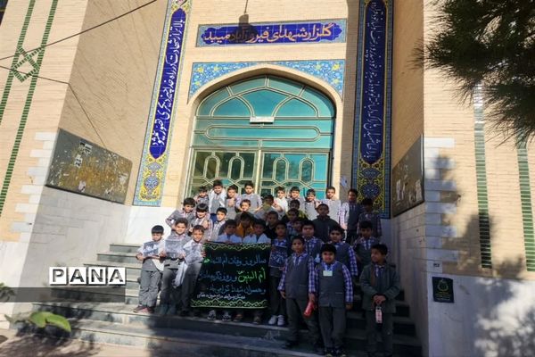 تکریم مادران شهید در مدارس شهرستان میبد