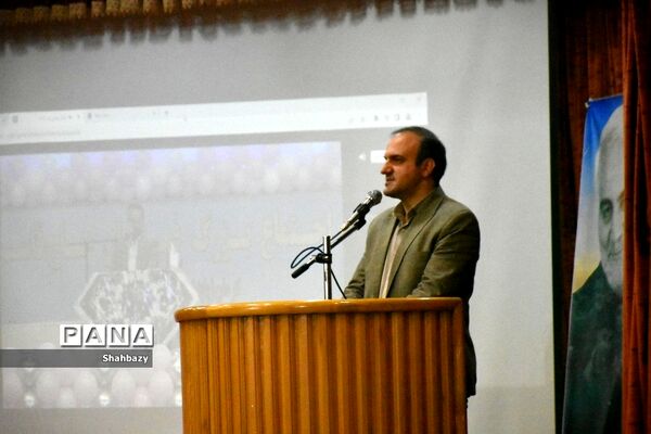 اجتماع بزرگ فرزندان حاج قاسم در اصفهان