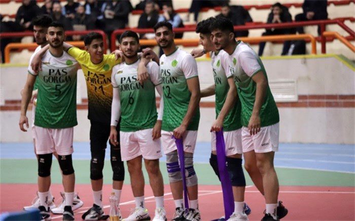 پاس و فولاد دو تیم بدون شکست