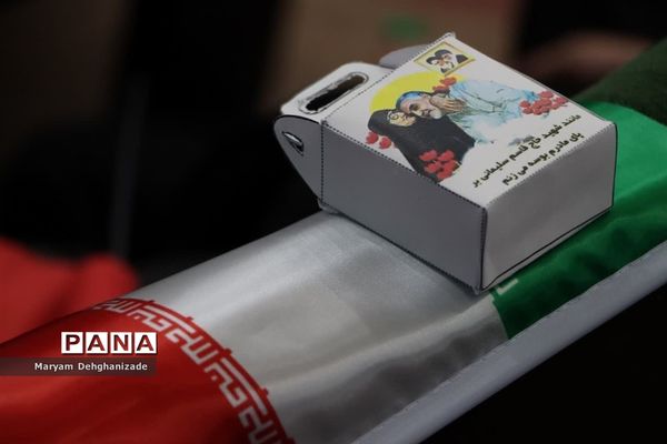 دختران حاج قاسم؛ به یاد پدر و به همراه تجلیل از مادر