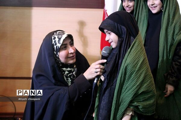 تقدیر از برگزیدگان مسابقه «گزارشگر اربعین باشید»