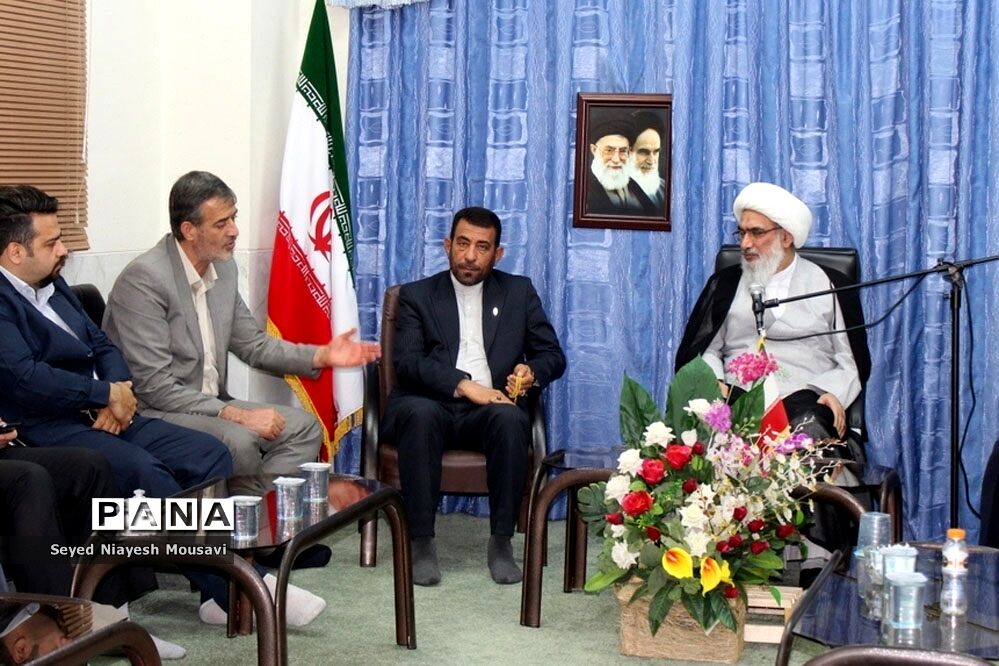 دیدار شورای معاونان آموزش و پرورش استان بوشهر با نماینده ولی فقیه در استان و امام جمعه بوشهر