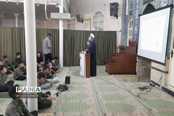 برنامه های دهه بصیرت با حضور دانش‌آموزان پیشتاز در اندیمشک