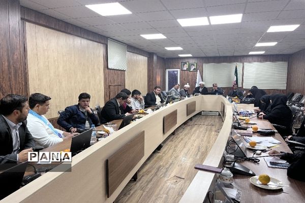 نشست هم‌اندیشی معاون استاندار خراسان‌رضوی با نمایندگان تشکل های دانش‌آموزی نیشابور