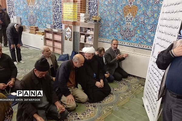 برگزاری مراسم نهم دی ماه در مصلای شهرستان پردیس