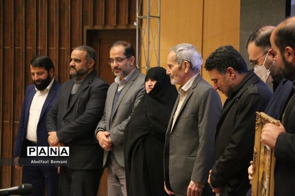 یادواره 12 شهید دانش‌آموز دبستان حضرت خاتم الانبیاء(ص)