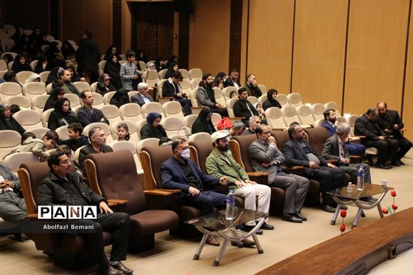 یادواره 12 شهید دانش‌آموز دبستان حضرت خاتم الانبیاء(ص)