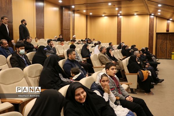 یادواره 12 شهید دانش‌آموز دبستان حضرت خاتم الانبیاء(ص)