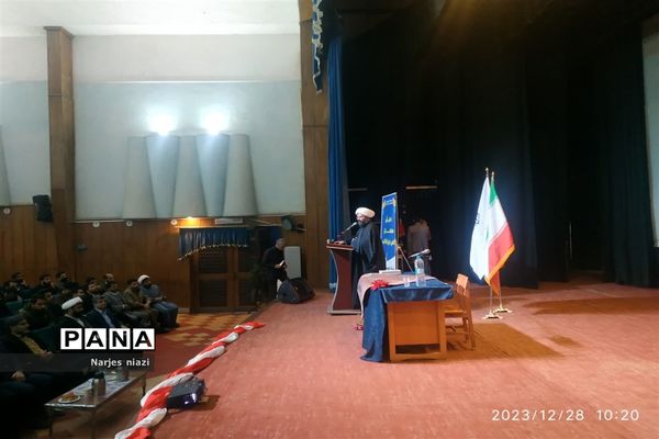 برگزاری همایش معلمان گام دوم انقلاب در شهرستان کاشمر