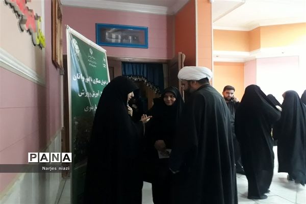 برگزاری همایش معلمان گام دوم انقلاب در شهرستان کاشمر