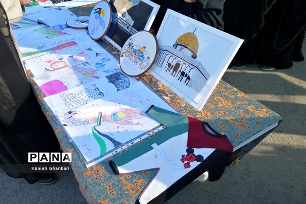 نمایشگاه نقاشی «آخراشه» با موضوع فلسطین در قم-2