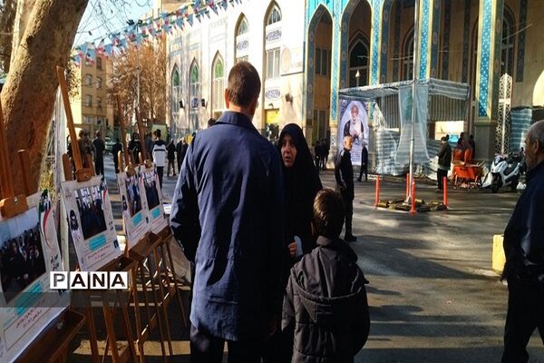 بر پایی میز خدمت سازمان نهضت سوادآموزی در مصلی کرج