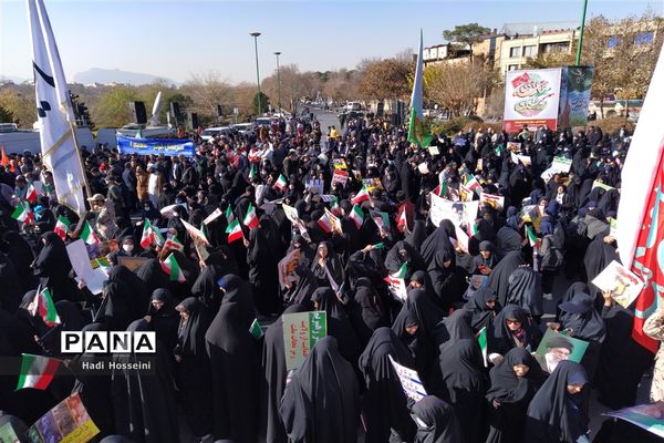 حماسه‌ای دیگر از مردم غیور استان اصفهان روز بصیرت و میثاق امت با ولایت