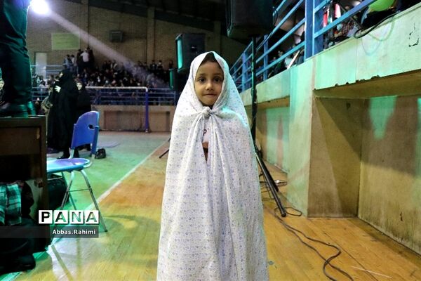 تجمع 2 هزار نفره دانش‌آموزان در سالن علی ابن ابی طالب پاکدشت