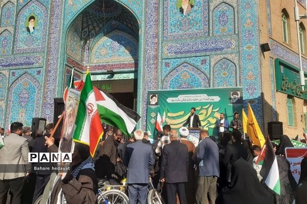 تجمع امت انقلابی مردم قرچک در روز میثاق امت با ولایت