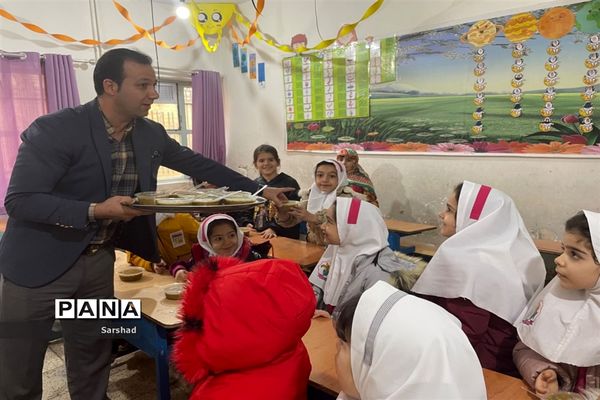 همایش پدر و دختری در مدرسه نجمه قرچک