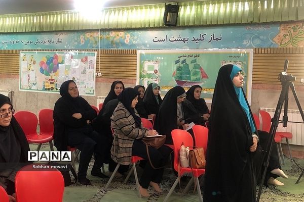 برگزاری کارگاه یکشنبه‌های تربیتی در دبستان حکمت نبوی ناحیه دو شهرری