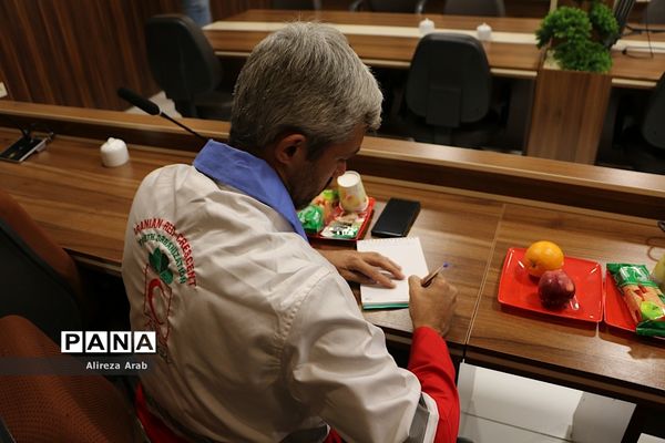 برگزاری کمیته ملی نماد در اداره آموزش و پرورش ناحیه یک شهرری