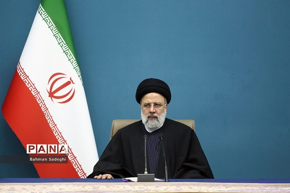تبریک رئیسی به مناسبت آغاز سال نو میلادی
