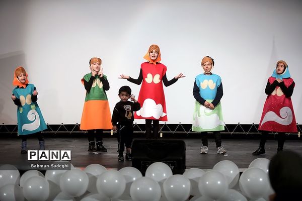 آیین رونمایی از محصولات جدید واحد سرگرمی‌های سازنده کانون پرورش فکری کودکان و نوجوانان