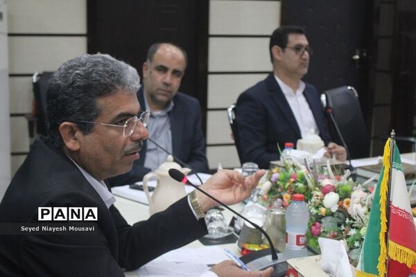 نشست ستاد سومین یادواره ملی نهضت سوادآموزی در بوشهر
