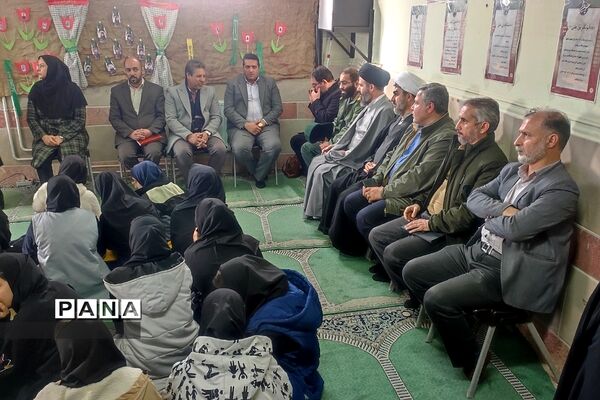برگزاری طرح لاله‌های روشن در هنرستان دخترانه پردیس